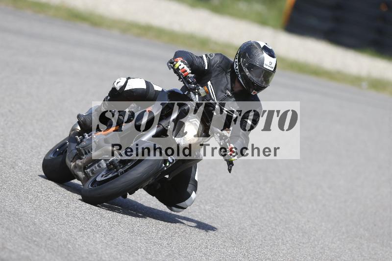 /Archiv-2025/09 22.04.2025 Cornu Master School ADR/gruen-vert/3